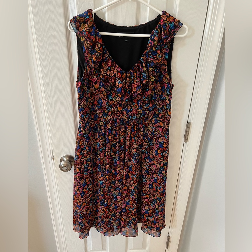 Jones New York, size 12, sleeveless dress.  Multi-color floral.  Ruffled neck.